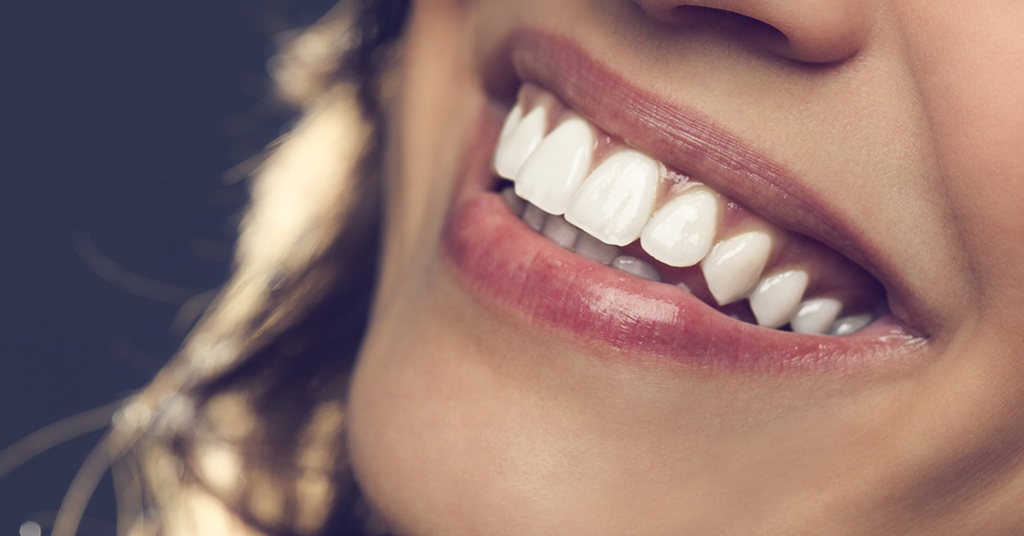 8 factors behind dark gums
